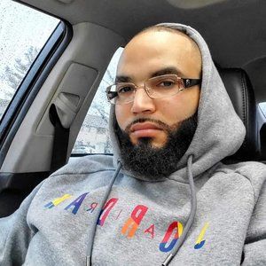 Meet your Posher, Leo